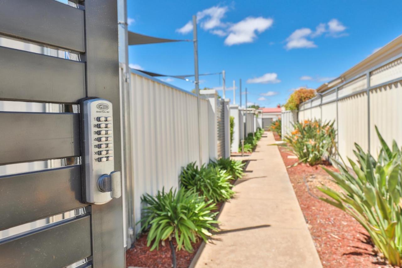 112 Olive Apartments Mildura Extérieur photo